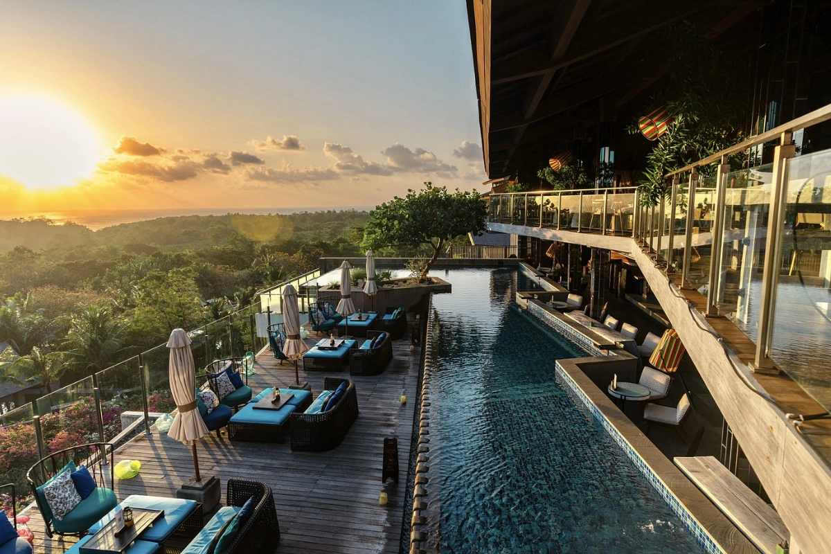 UNIQUE rooftop restaurant in Jimbaran Bali