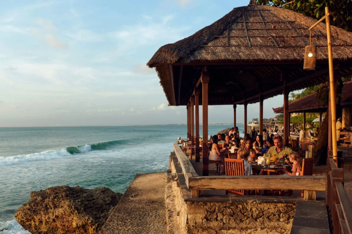 Kisik Seafood Bar and Grill Jimbaran sunset dinner