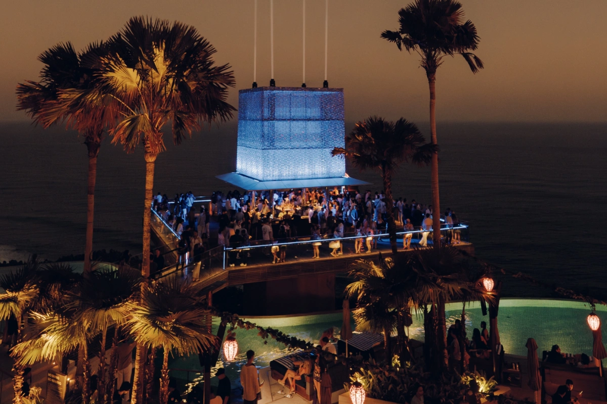 Savaya Bali Friday night DJ event in Uluwatu