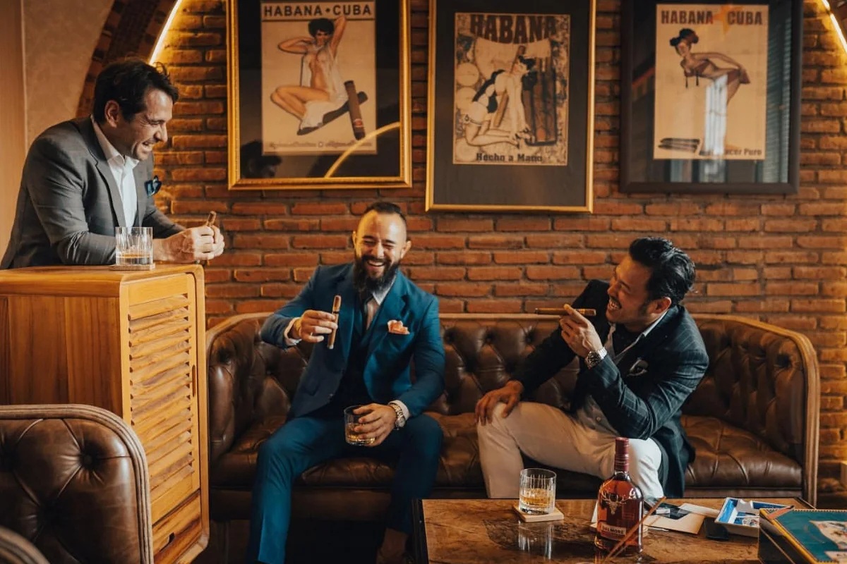 Cigar Bars in Bali: 8 Lounges for Cigars and Drinks