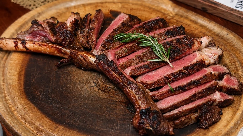 Henry's Steakhouse Aryaduta Bali grilled steak dinner