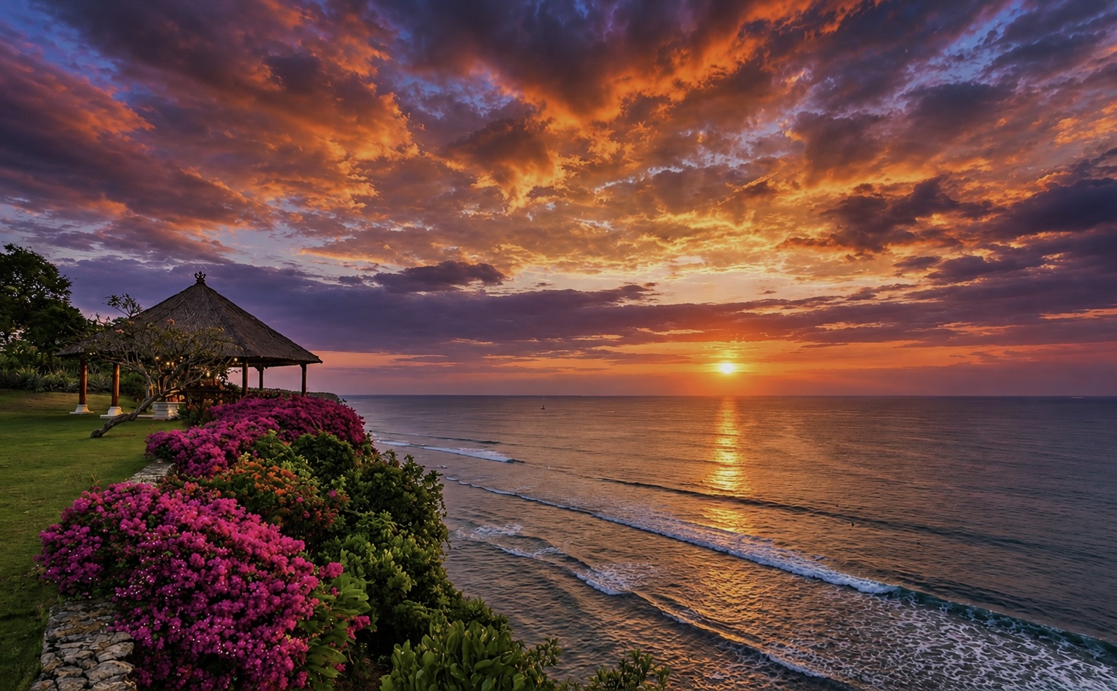 Chasing Golden Hour: Filini’s Cliffside Sunset Aperitivo Brings the Vibes to Uluwatu