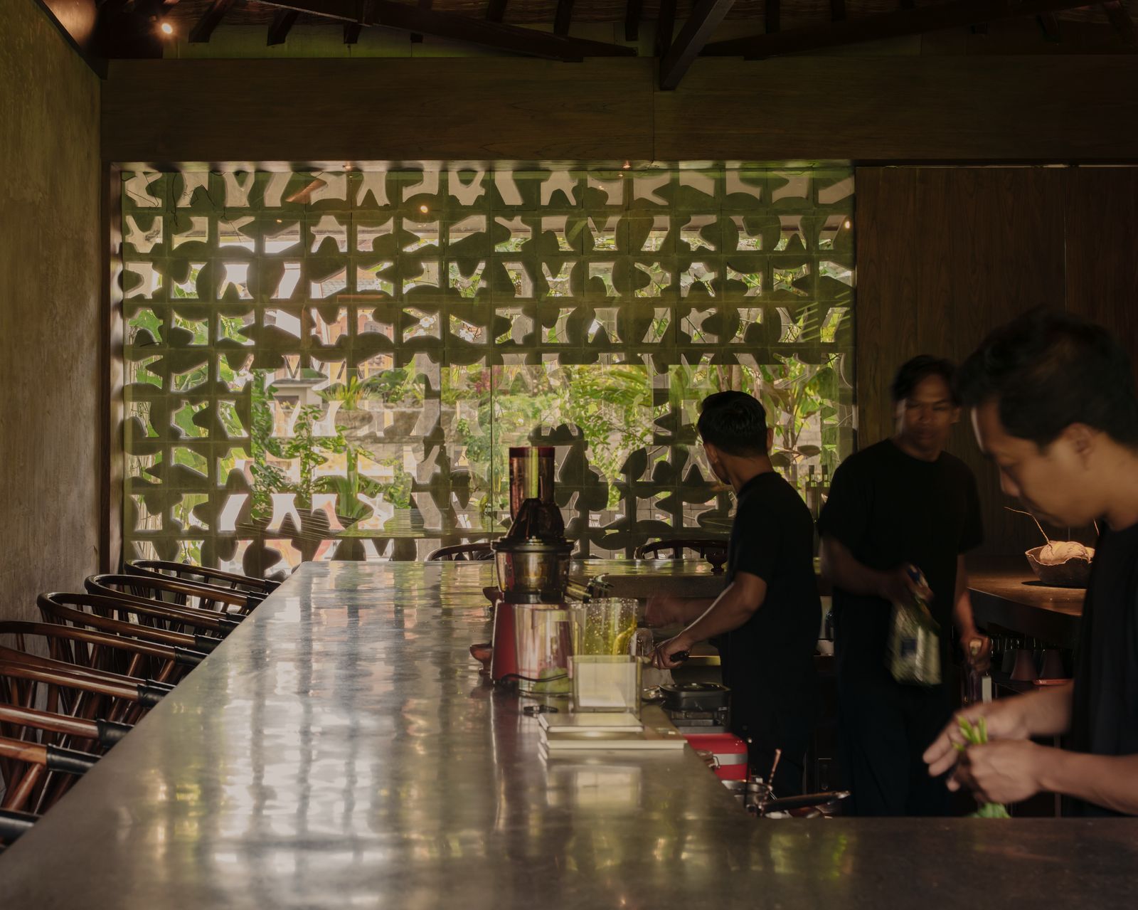 KAWI UBUD: A Cocktail Bar for the Quietly Curious