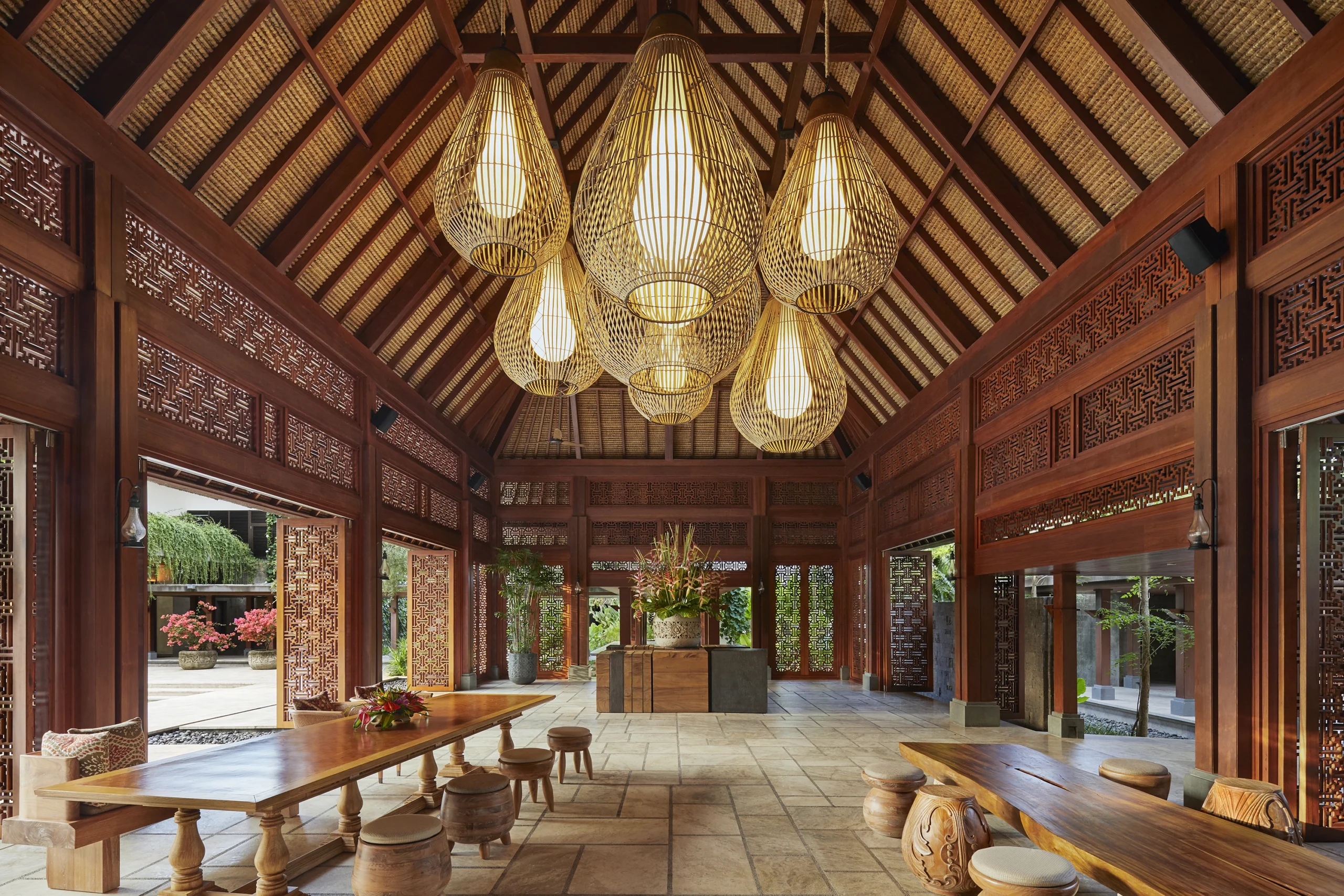 Fisherman’s Club at Andaz Bali Brings Jimbaran-Style Seafood to Sanur